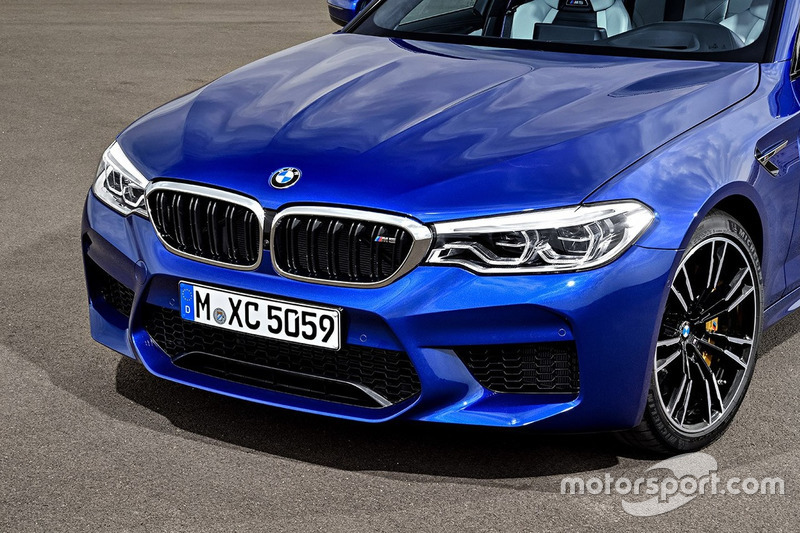 Фрагмент нового BMW M5