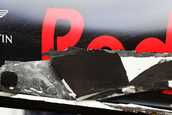 De Red Bull Racing RB12 van Max Verstappen, Red Bull Racing na crash