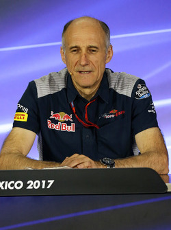 Franz Tost, Scuderia Toro Rosso Takım patronu, basın toplantısında