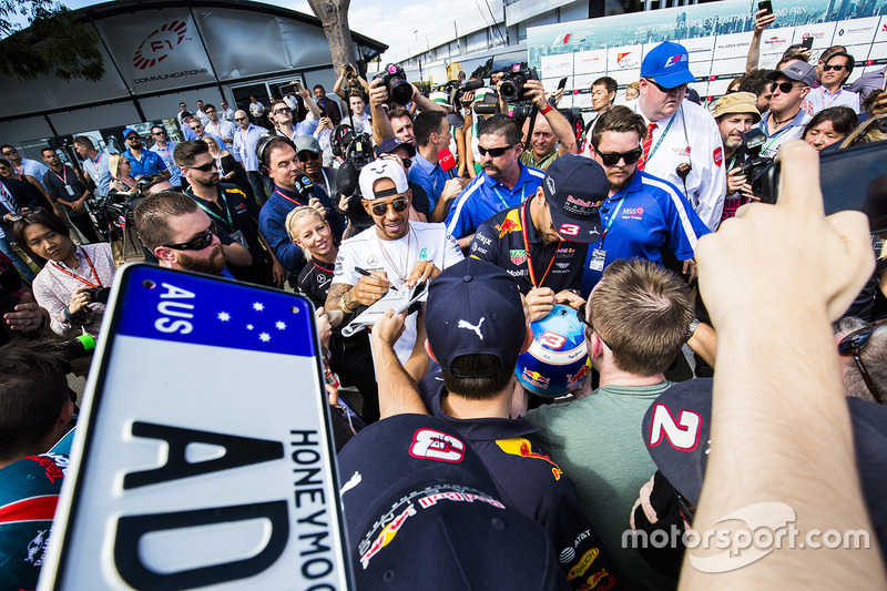 Льюіс Хемілтон, Mercedes AMG, Даніель Ріккардо, Red Bull Racing