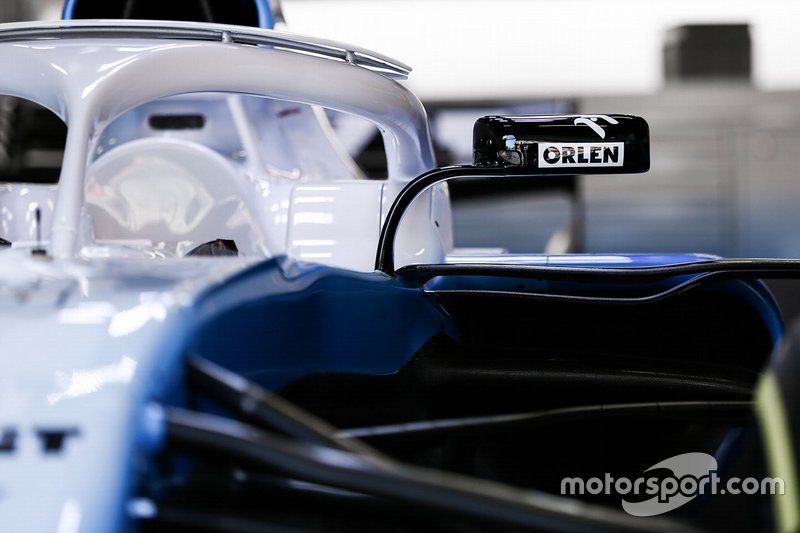 Williams FW42 dettaglio specchietto retrovisore modificato