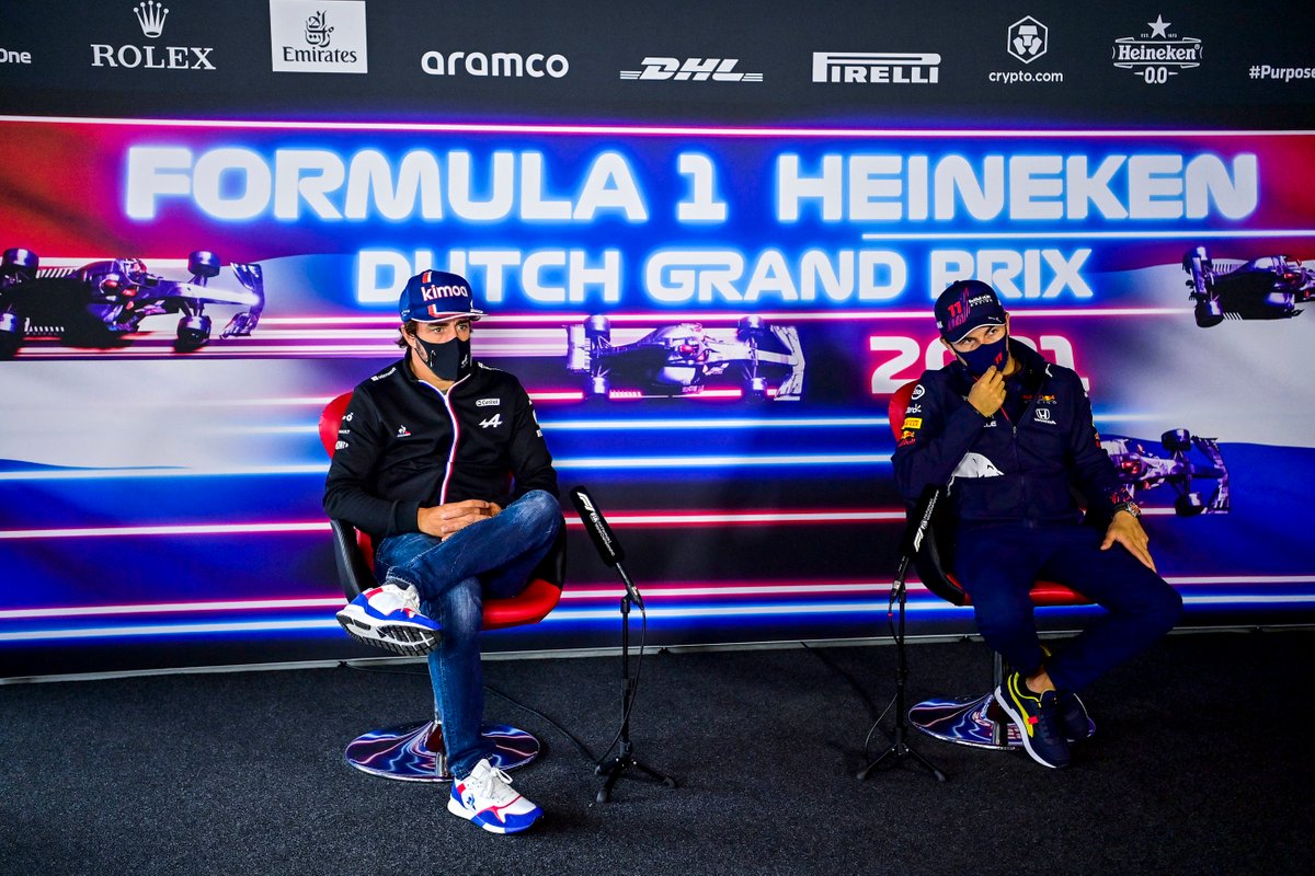 Fernando Alonso, Alpine F1 and Sergio Perez, Red Bull Racing in the press conference