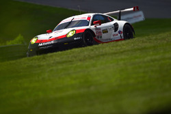#911 Porsche Team North America Porsche 911 RSR: Patrick Pilet, Dirk Werner