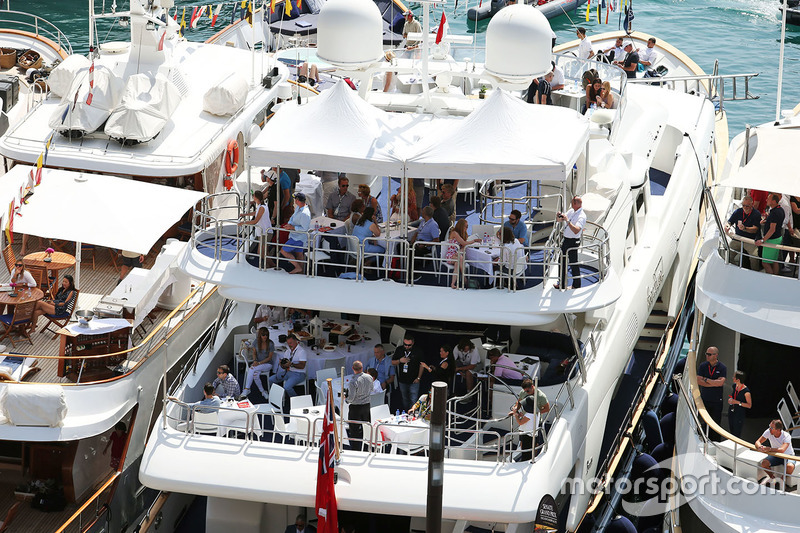 Boote im Hafen