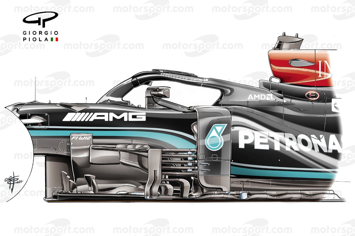 Mercedes AMG F1 W12, lado antiguo completo
