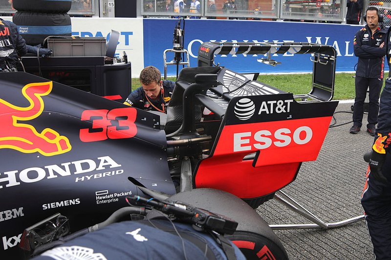 L'aileron arrière de Max Verstappen, Red Bull Racing RB15