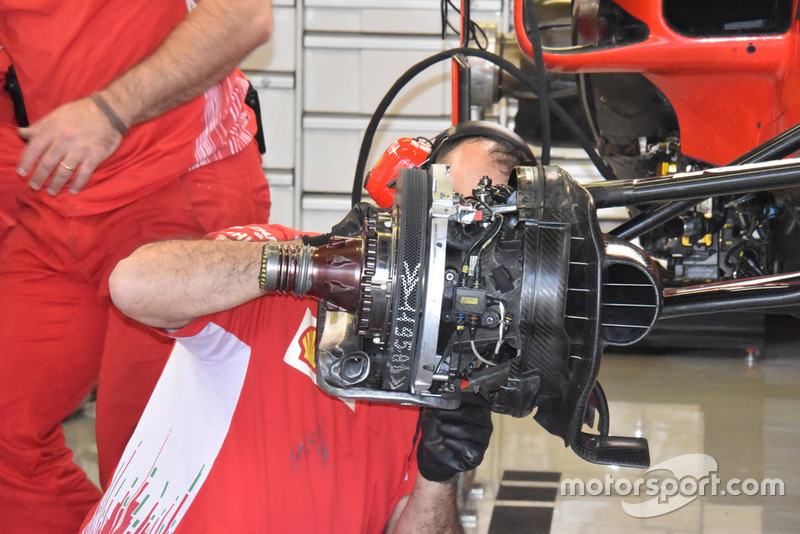 Vue détaillée d'une roue de Ferrari SF71H