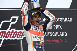 Подіум: переможець гонки Марк Маркес, Repsol Honda Team