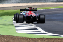 Daniil Kvyat, Scuderia Toro Rosso STR11