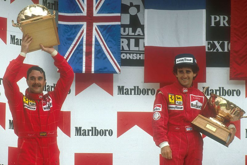 Podio: Alain Prost, Ferrari, junto a Nigel Mansell, Ferrari