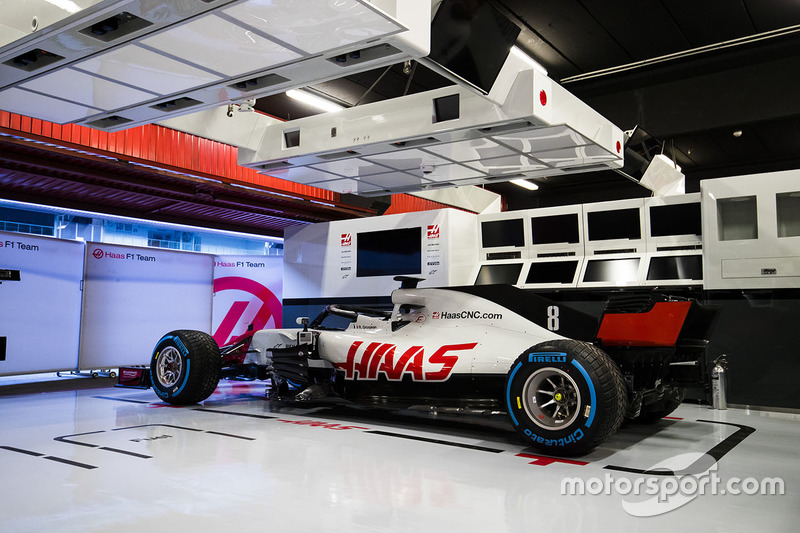 Haas F1 Team VF-18