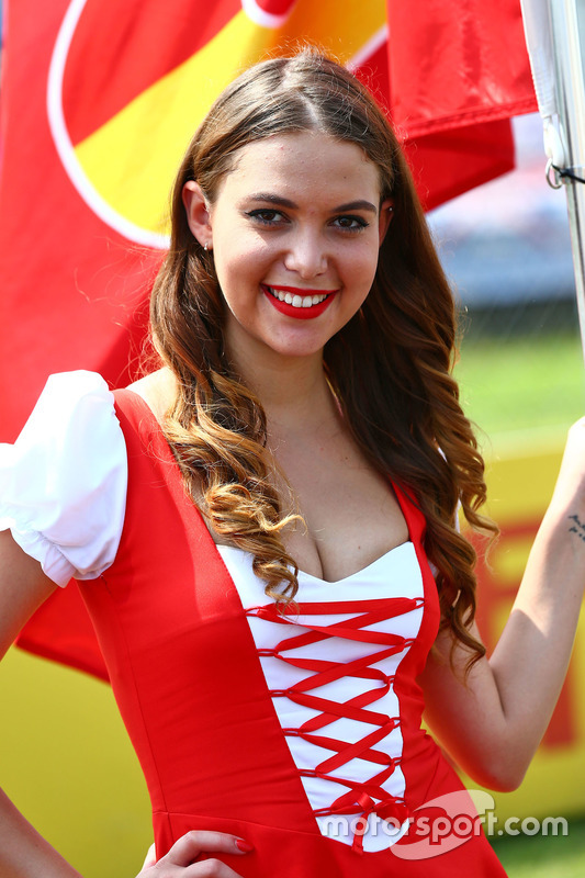 Grid girl