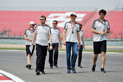 Esteban Gutierrez, Haas F1 Team walks the circuit with the team