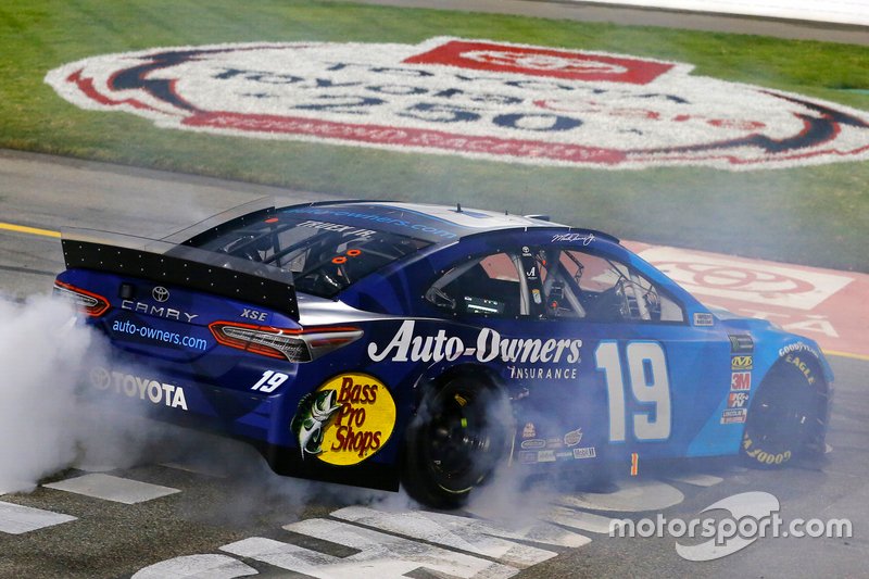 Race Winner Martin Truex Jr., Joe Gibbs Racing, Toyota Camry Auto Owners Insurance