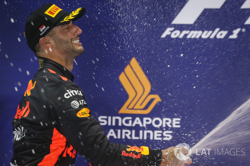 Podium: second place Daniel Ricciardo, Red Bull Racing