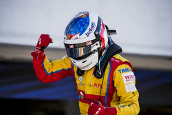 Ganador de la carrera Giuliano Alesi, Trident