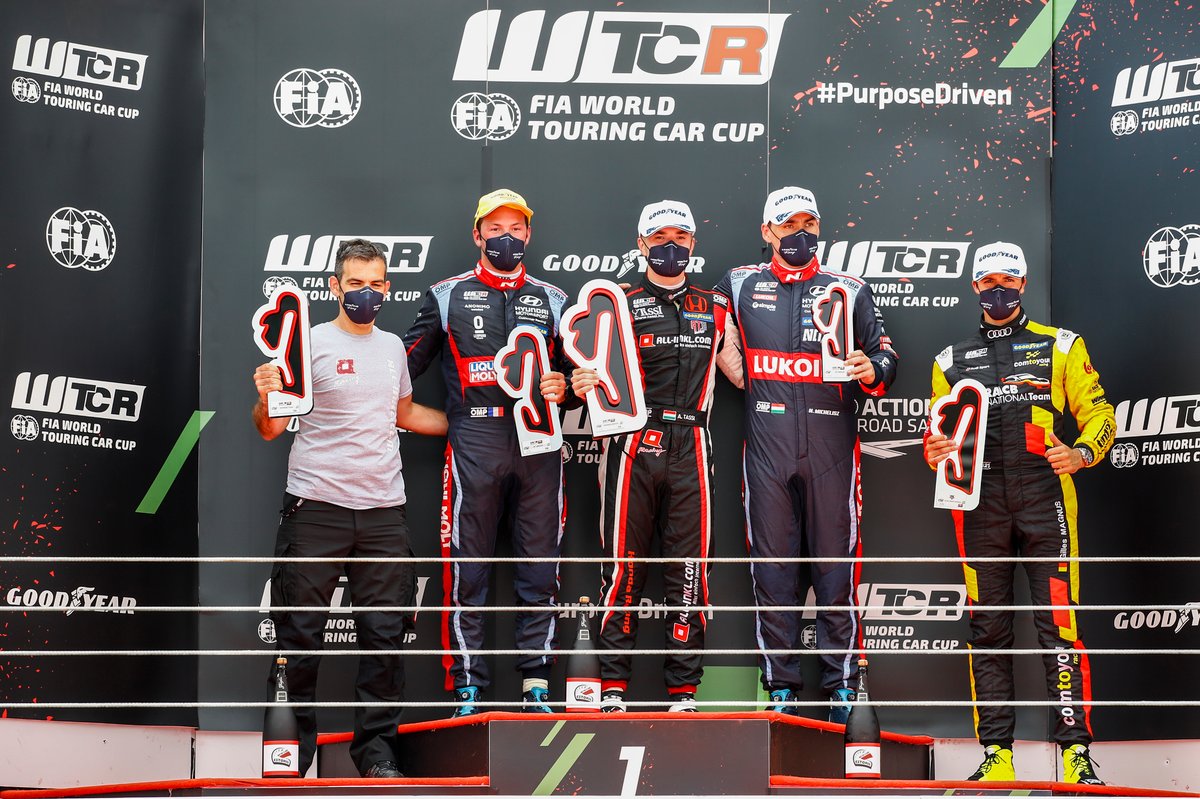 Podium: Race winner Attila Tassi, ALL-INKL.DE Münnich Motorsport Honda Civic Type R TCR, second place Jean-Karl Vernay, Engstler Hyundai N Liqui Moly Racing Team Hyundai Elantra N TCR, third place Norbert Michelisz, BRC Hyundai N LUKOIL Squadra Corse Hyundai Elantra N TCR
