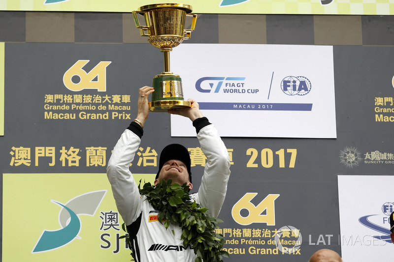 Podium: Race winner Edoardo Mortara, Mercedes-AMG Team Driving Academy, Mercedes - AMG GT3