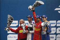Подіум: переможецб - Лукас ді Грассі, ABT Schaeffler Audi Sport, друге місце - Жан-Ерік Вернь, DS Vi
