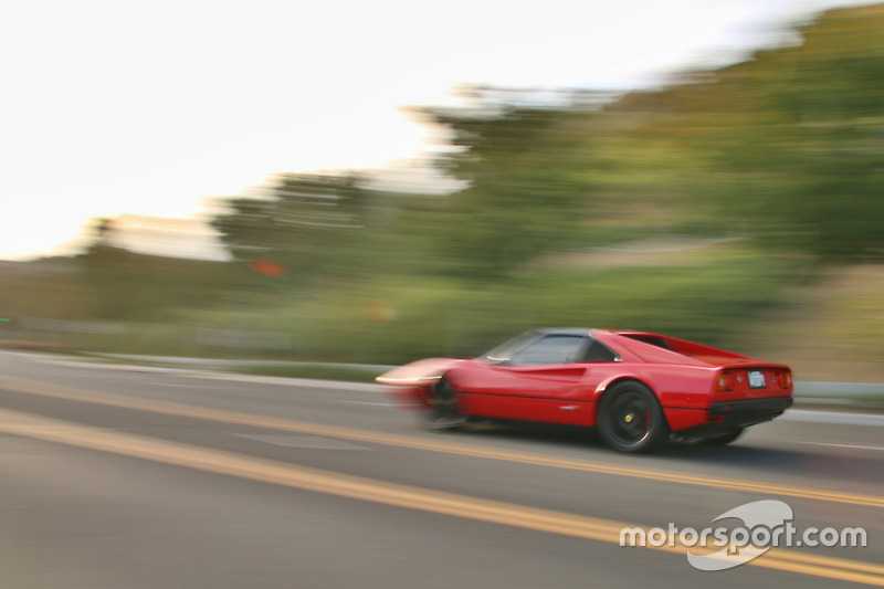 Електричний Ferrari 308 GTS