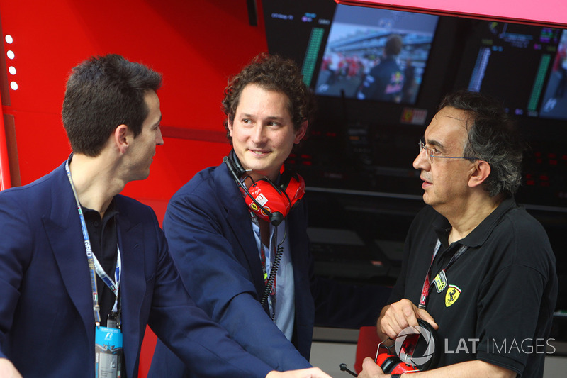 John Elkann, attuale presidente Ferrari, con Sergio Marchionne