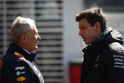 Helmut Markko, Consultant, Red Bull Racing, with Toto Wolff, Executive Director Mercedes AMG F1