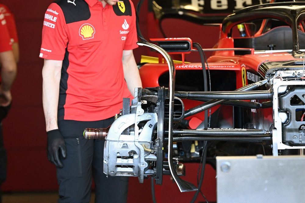 El eje delantero y el tambor del Ferrari SF-23