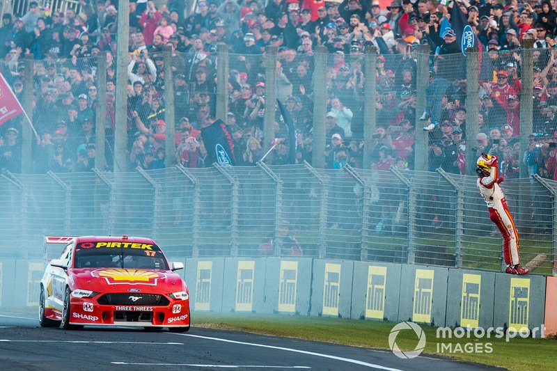Le vainqueur Scott McLaughlin, DJR Team Penske Ford