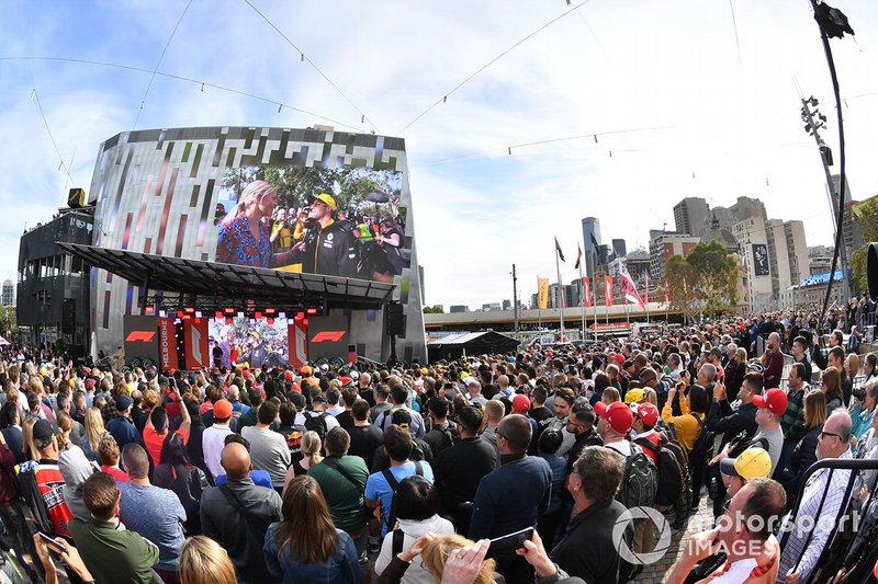 Federation Square vormt het decor van de eerste F1 Season Launch.