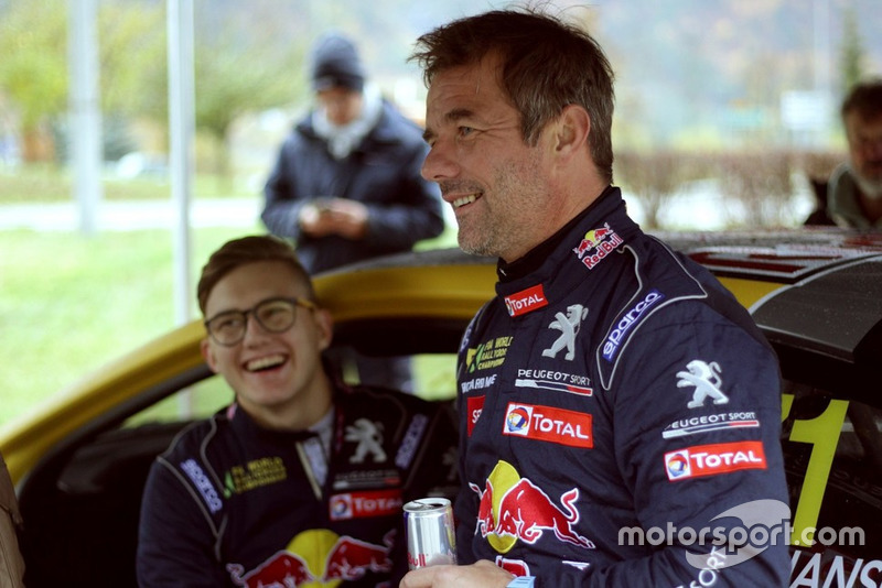 Sébastien Loeb et Kevin Hansen montent l'Alpe d'Huez