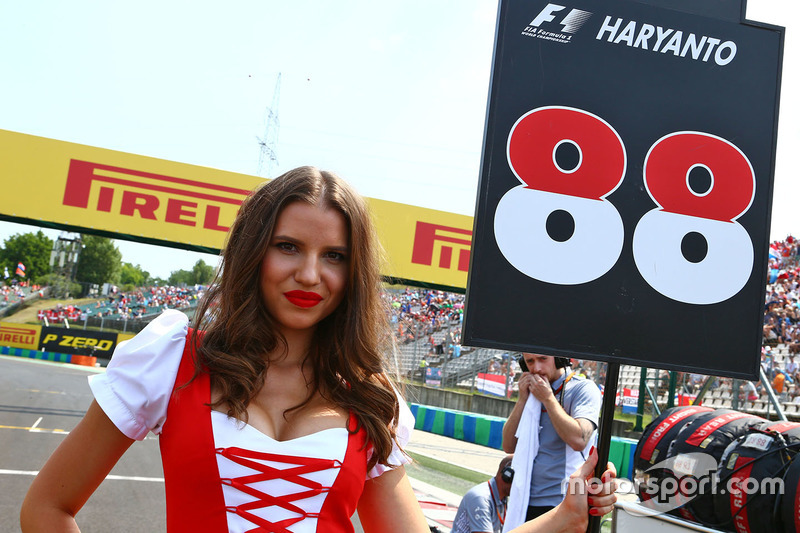 Grid girl