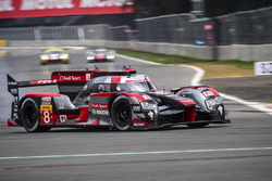 #8 Audi Sport Team Joest Audi R18 e-tron quattro: Lucas di Grassi, Loic Duval, Oliver Jarvis