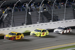 Joey Logano, Team Penske Ford Fusion, Ryan Blaney, Team Penske Ford Fusion, Brad Keselowski, Team Pe