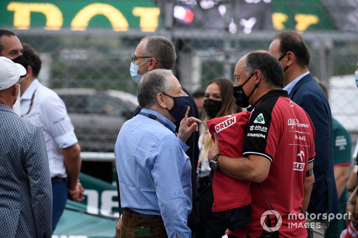 Jean Todt, President, FIA, and Frederic Vasseur, Team Principal, Alfa Romeo Racing, on the grid
