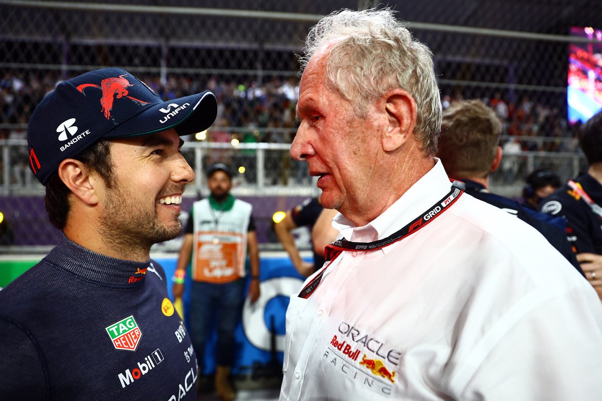 Sergio Perez, Red Bull Racing parla con Helmut Marko, consulente del team Red Bull Racing