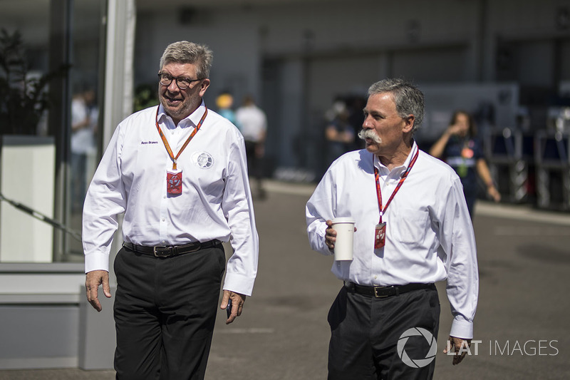 Ross Brawn, Formula One Director General de deportes y Chase Carey, Director Ejecutivo y Presidente