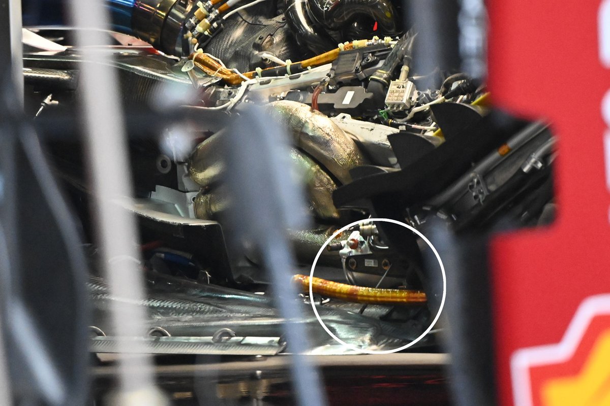 Tirante interno del suelo del Ferrari F1-75