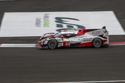 #6 Toyota Racing Toyota TS050 Hybrid: Stéphane Sarrazin, Mike Conway, Kamui Kobayashi
