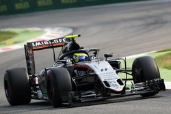Sergio Perez, Sahara Force India F1 VJM09, met de halo cockpitbescherming