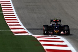 Карлос Сайнс-молодший, Scuderia Toro Rosso STR11