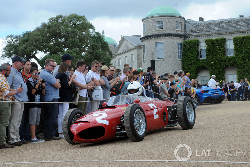 Дерек Хилл, Ferrari 156 F1