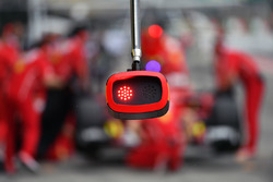 Ferrari pit stop lights