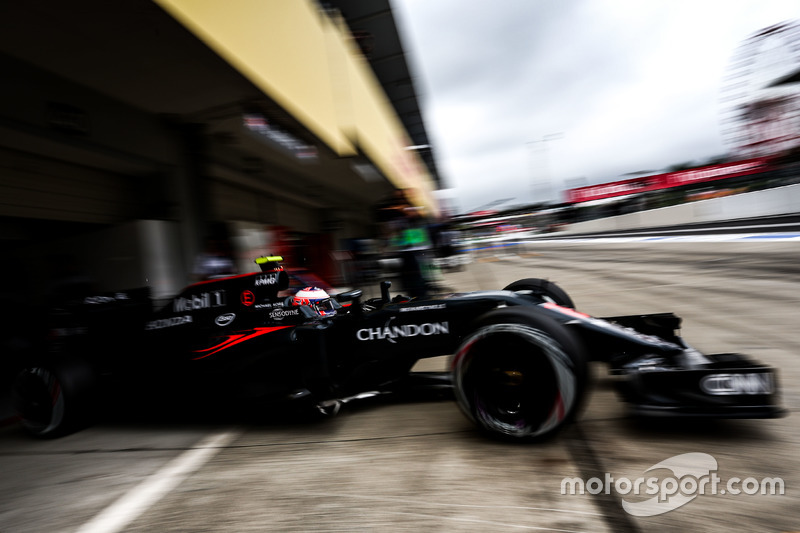 Jenson Button, McLaren MP4-31