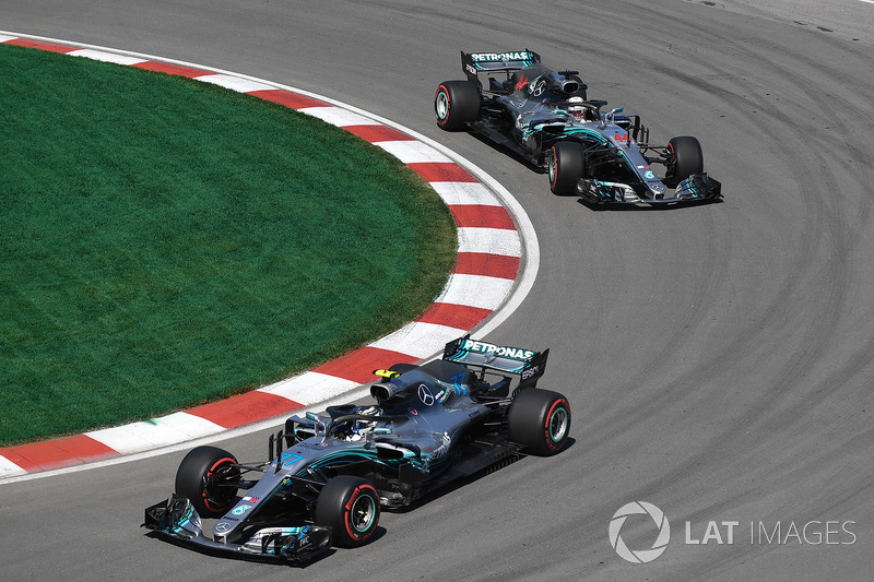Valtteri Bottas, Mercedes-AMG F1 W09 y Lewis Hamilton, Mercedes-AMG F1 W09