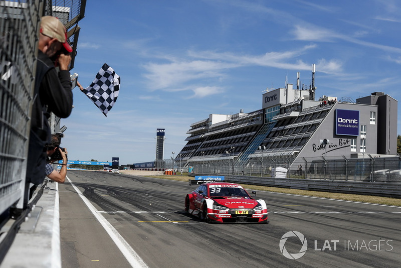 Checkered flag for René Rast, Audi Sport Team Rosberg, Audi RS 5 DTM