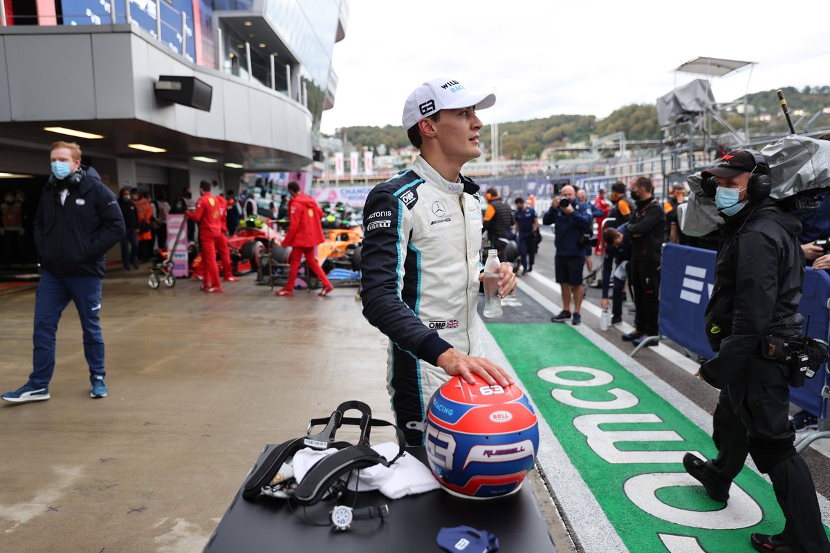 George Russell, Williams, di Parc Ferme Sirkuit Sochi, saat digelarnya F1 GP Rusia.