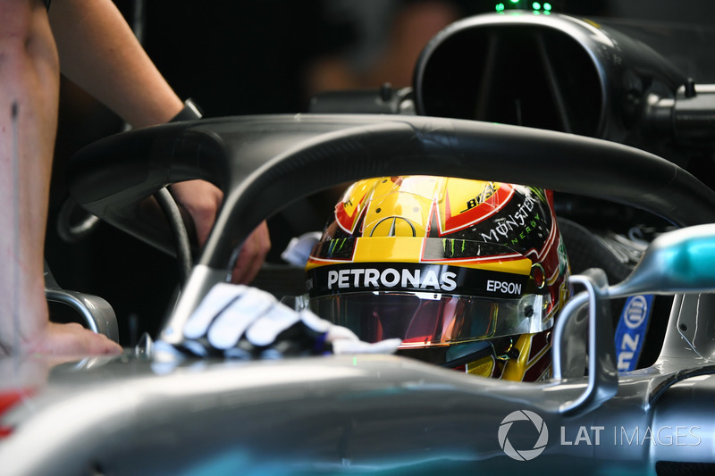 Lewis Hamilton, Mercedes-Benz F1 W08 with halo