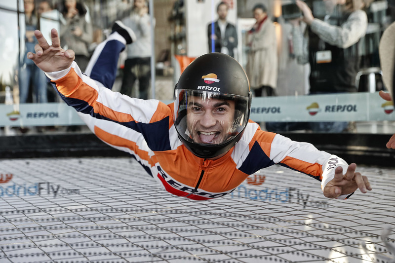 Дані Педроса під час урочистого заходу Repsol у Fly Madrid