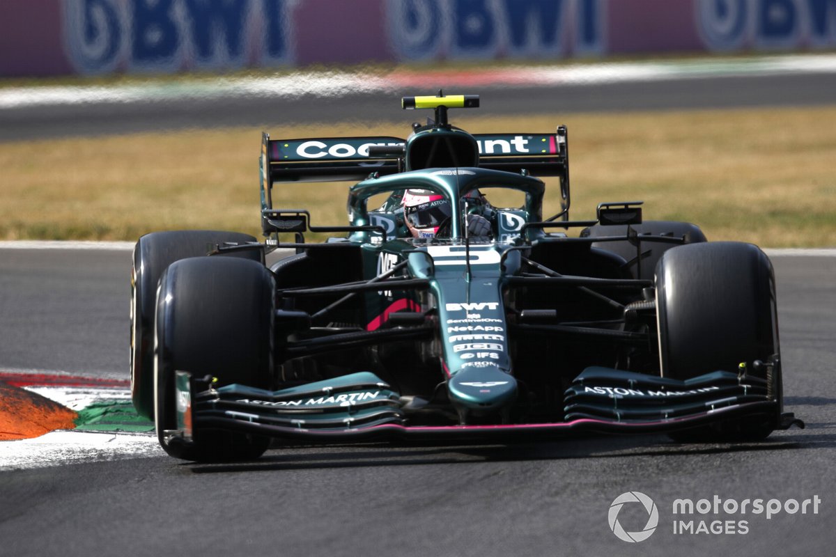 P11 Sebastian Vettel, Aston Martin AMR21