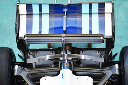 Williams FW40 arka süspansiyon ve arka kanat